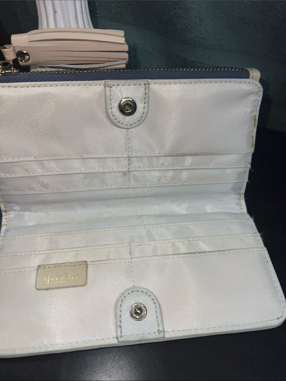 Spartina 449 Gray Floral Embroidered Zip-Around Wallet with Cream Trim - Picture 4 of 7